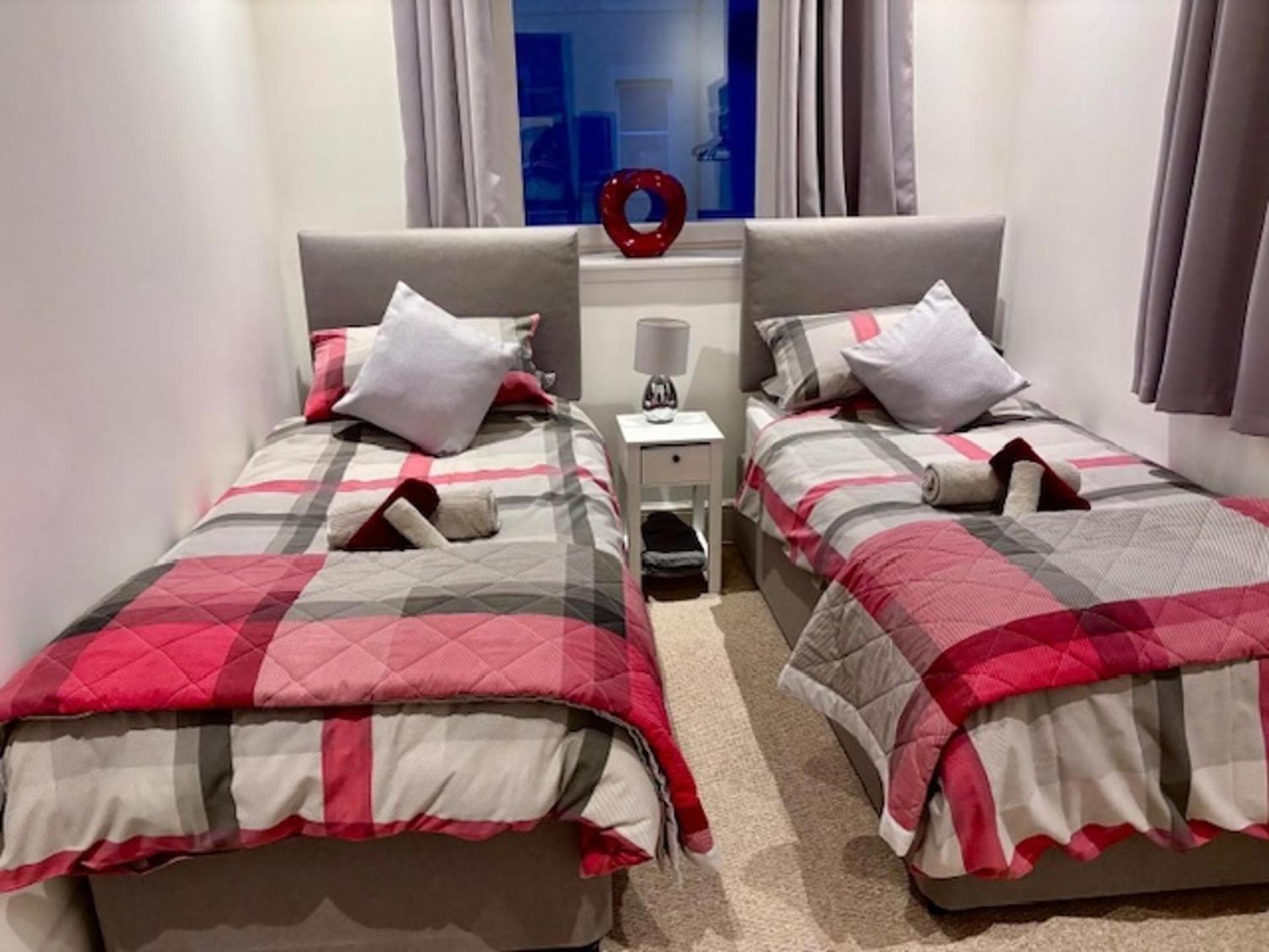 Stunning Spacious Apartment On River Ness Inverness Eksteriør bilde